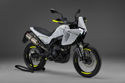 EICMA 2023 - Benelli BKX 300 2024