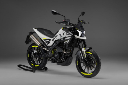 EICMA 2023 – Benelli BKX 300S 2024