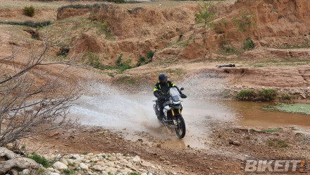 TEST - Triumph Tiger Rally Pro 2020: Πρώτη επαφή στο χώμα με χωμάτινα ελαστικά