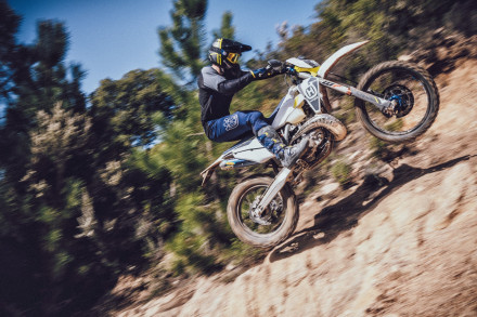 Husqvarna Enduro 2022 – Φρέσκια εμφάνιση, αναβαθμισμένος εξοπλισμός