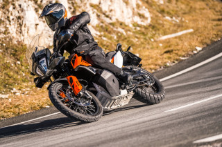 KTM - Νέα γκάμα 750 κ.εκ. σε συνεργασία με τη CFMoto