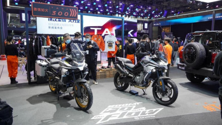 CFMOTO 800MT - Παρουσιάστηκε στο σαλόνι Auto Shanghai 2021 - Αποκάλυψη ιπποδύναμης, εξοπλισμού, κ.α.