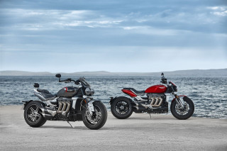 Triumph Rocket 3 R και GT 2019 – Παρουσιάστηκε επίσημα με τον μεγαλύτερο κινητήρα παραγωγής