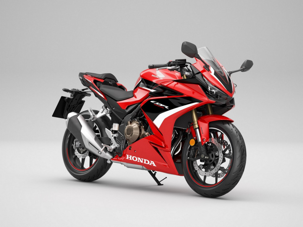 Honda CBR500R 2022 – Ανεστραμμένο Showa και δίδυμοι δίσκοι μπροστά