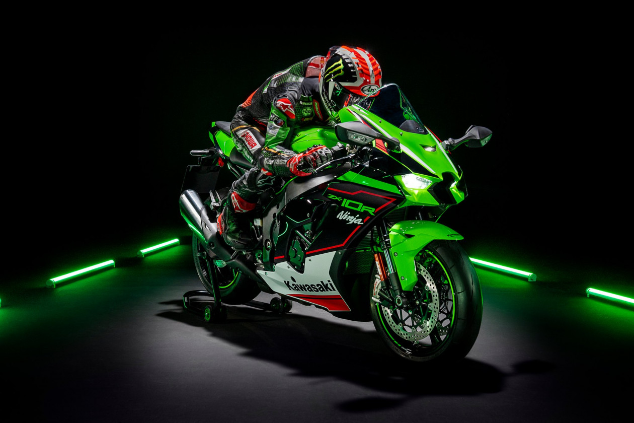 Kawasaki ZX-10R &amp; ZX-10RR 2021 - Ραφινάρισμα και νέα αισθητική