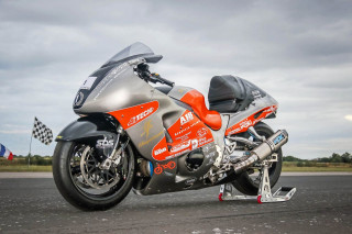 Πωλείται Suzuki Hayabusa, ελαφρώς μεταχειρισμένη, 650 hp, 425 km/h