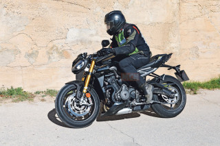 Triumph Street Triple – Υπό δοκιμή με Öhlins