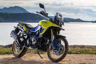 Suzuki - Η V-Strom 800DE θα γίνει σημείο αναφοράς, δεν λέμε όχι σε «δρομίσια» έκδοση