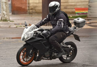 KTM RC 390 - Spy pics από την ανασχεδιασμένη μοτοσυκλέτα