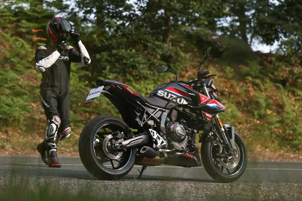 Suzuki GSX-8S SERT – Δύο κιτ αφιερωμένα στην ομάδα Suzuki Endurance