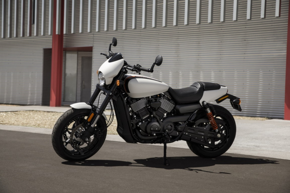 Harley-Davidson Athena - Street 750 και Street Rod 750 ΜΥ19 από €7,990