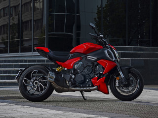 Ducati Diavel V4 2023 - Αναλυτικά όλες οι πληροφορίες για το ιταλικό power cruiser