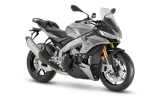 Aprilia Tuono V4 - Sport Touring έκδοση, δίπλα στο Streetfighter Factory - Όλες οι φωτογραφίες σε υψηλή ανάλυση