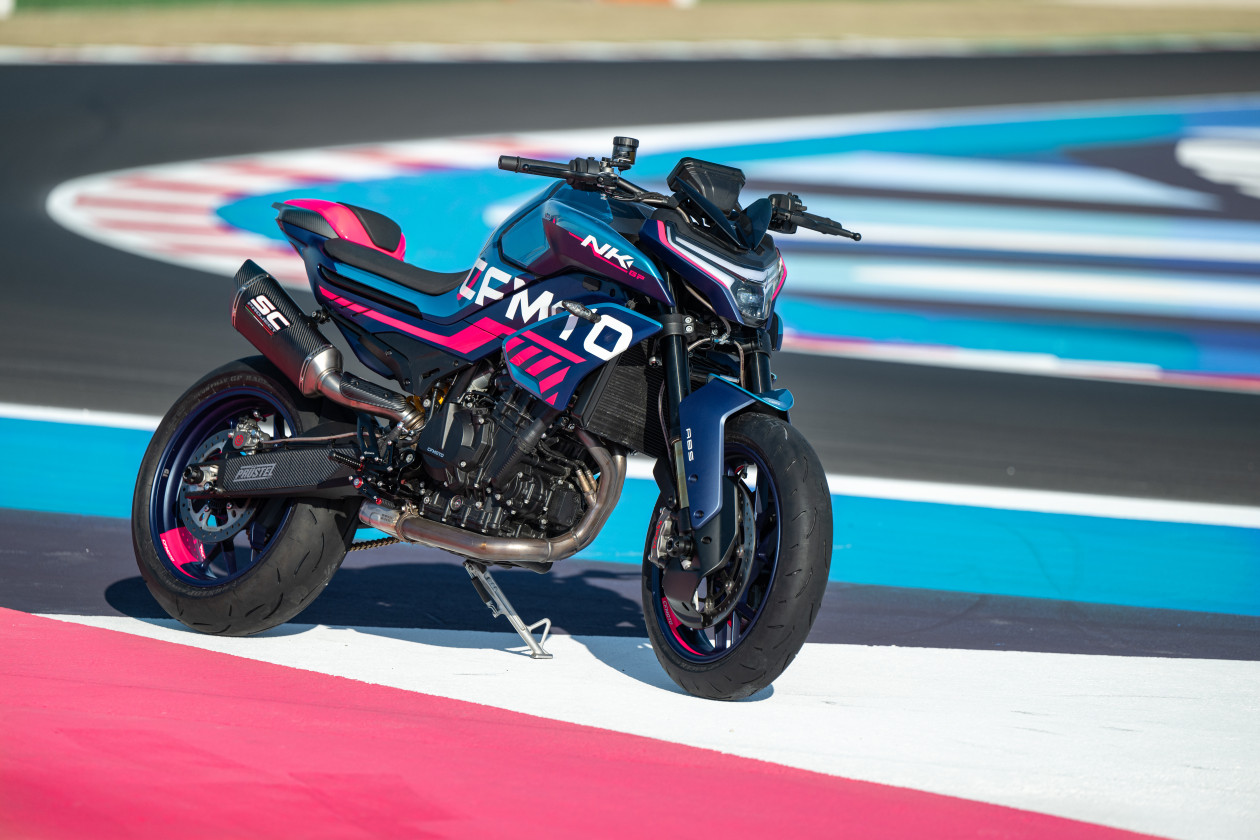 EICMA 2023 – CFMOTO 800NK GP