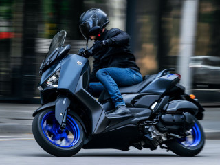 Yamaha XMAX 300/Tech MAX 2023 – Πιο επιθετικό, πιο λειτουργικό