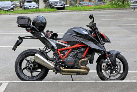 KTM 1290 Super Duke R 2020 - Spy pics