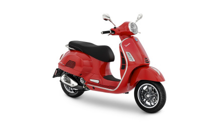 Vespa GTS 2023 – Ίδια βάση, αρκετές βελτιώσεις