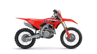 CRF450R 2021 - Εκ βάθρων ανανέωση, με βαφή σε στιλ 80s!