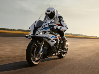 BMW S1000RR 2023 – Aναλυτικά όλες οι λεπτομέρειες