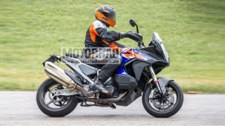 Νέες KTM Adventure – 990, 1290 S, 1290 T, 1290 SMC στα σκαριά