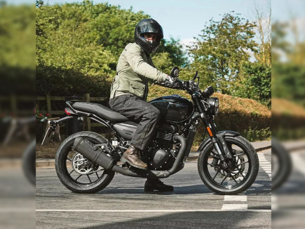 Triumph Bonnevile – Έρχεται μικρομεσαίο modern/classic μοντέλο μέσω... Bajaj