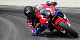 Honda CBR1000RR-R Fireblade SP - To επίσημο Video