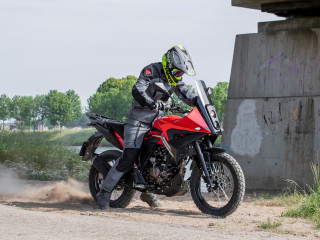 Test - Rieju Aventura 125 - Αποστολή στο Βέλγιο