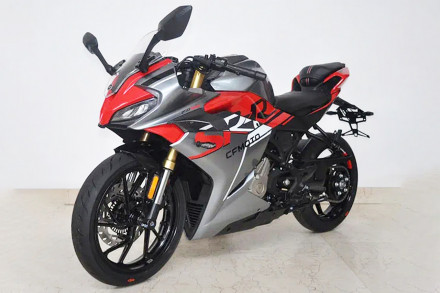 CFMOTO 300SR-R - Το 2ο R κάνει τη διαφορά