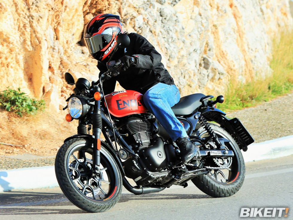 H Royal Enfield σαρώνει στην εγχώρια αγορά της