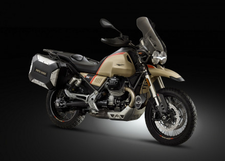 EICMA - Moto Guzzi V85 TT Travel 2020