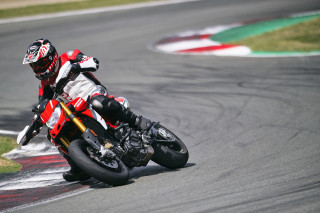 Ducati Hypermotard 950 SP 2022 – Εμφάνιση, Euro 5 και φυσικά Öhlins