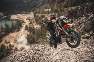 KTM 890 Adventure R / Rally 2021 – Περισσότερο!