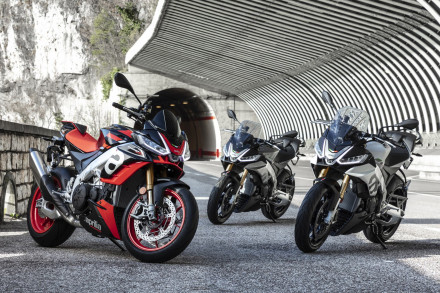 Aprilia Tuono V4 &amp; Tuono V4 Factory - Διαθέσιμες στο δίκτυο της εταιρείας