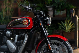 BSA Gold Star 650 – Καθυστέρηση στην παραγωγή