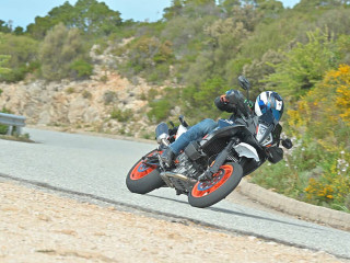 Test – KTM 890 SMT 2023 – Αποστολή στη Σαρδηνία