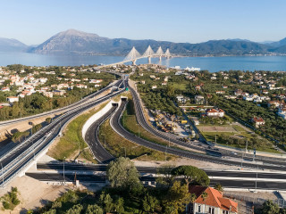 Πρόστιμο «μαμούθ» στην Ολυμπία Οδό για διακοπή κυκλοφορίας λόγω.. βροχόπτωσης