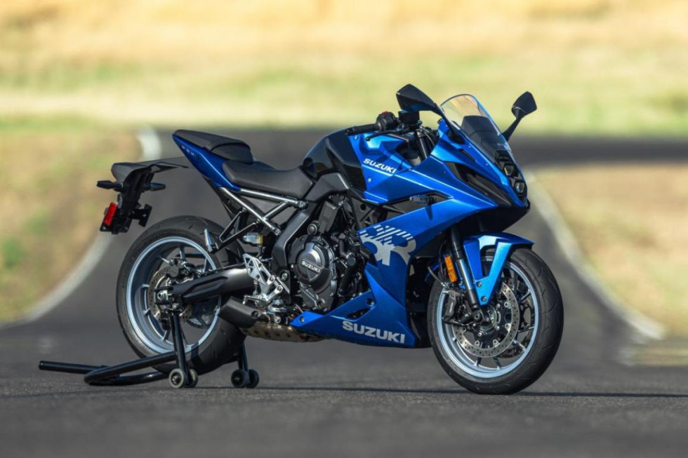 Suzuki GSX-8R 2024 Τιμή – Πόσο κοστίζει στην Ευρώπη και πόσο το περιμένουμε