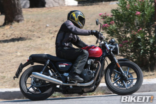 Video Test - Triumph Street Twin