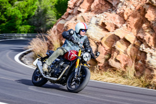 Test - Triumph Speed 400 / Scrambler 400X 2024 - Αποστολή στην Ισπανία