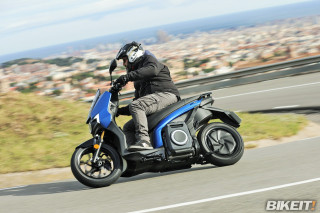 Test - SEAT MO 125 Performance 2023 - Αποστολή στην Βαρκελώνη