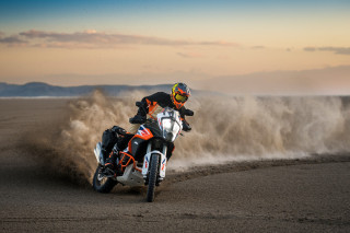 Απόκτησε τώρα μια KTM 1290 Super Adventure!