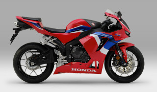 Honda CBR600RR 2021 - Μην ετοιμάζεστε να σπάσετε τους κουμπαράδες σας ακόμα