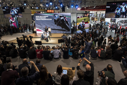 BMW: Αντίο EICMA και Intermot