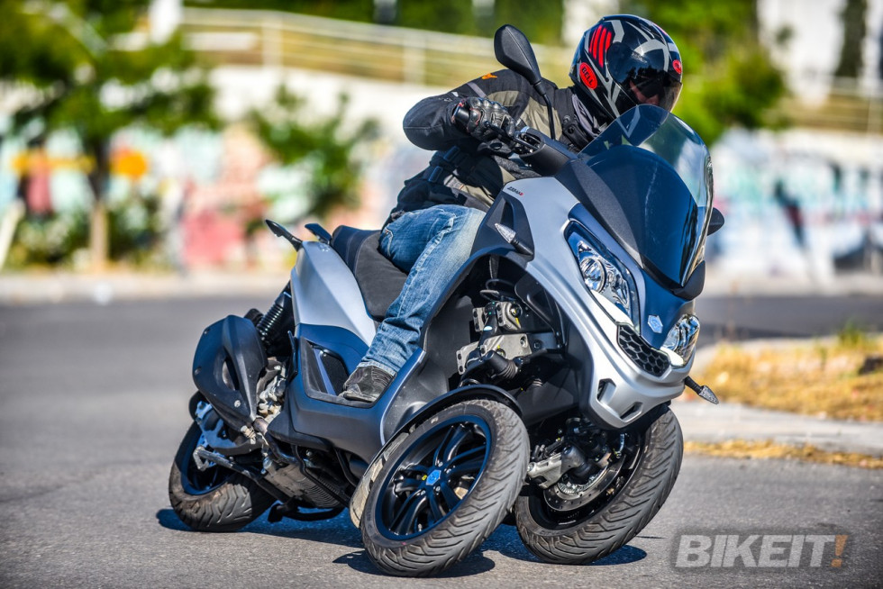 TEST - Piaggio MP3 300 HPE 2019