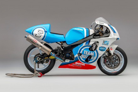 Team Classic Suzuki GSX-R750 SRAD Racer